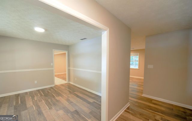 125 Brooks Drive, Tyrone, GA 30290
