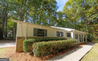 125 Brooks Drive, Tyrone, GA 30290