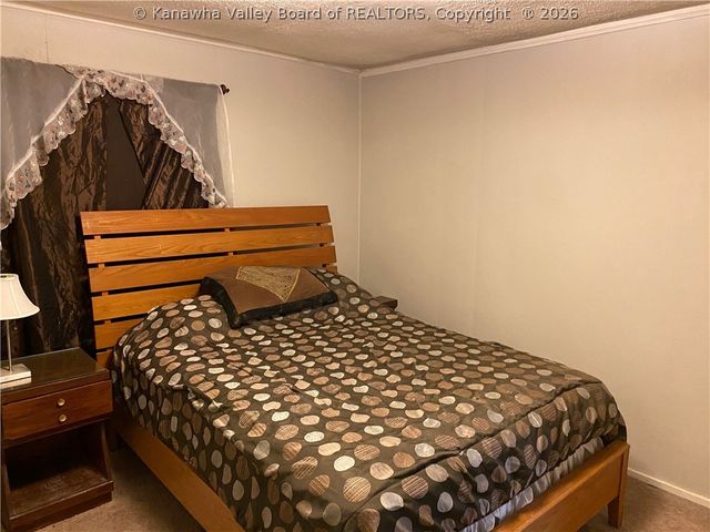 836 S Park Road, Charleston, WV 25304