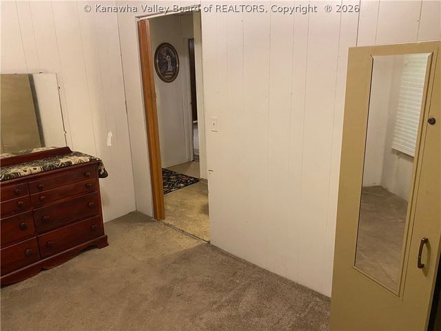 836 S Park Road, Charleston, WV 25304