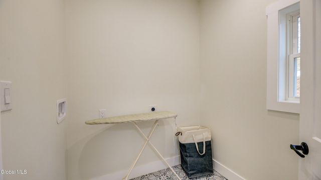 354 Mohawk Avenue, Scotia, NY 12302