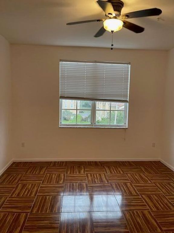 Image 18 of property listing at 11730 Saint Andrews Place 306, Wellington, FL 33414