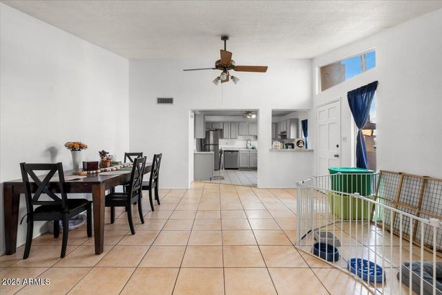 10519 W HEATHERBRAE Drive, Phoenix, AZ 85037