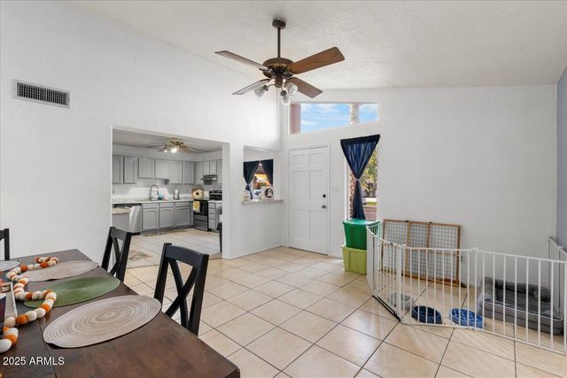 10519 W HEATHERBRAE Drive, Phoenix, AZ 85037