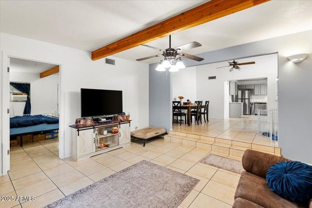 10519 W HEATHERBRAE Drive, Phoenix, AZ 85037