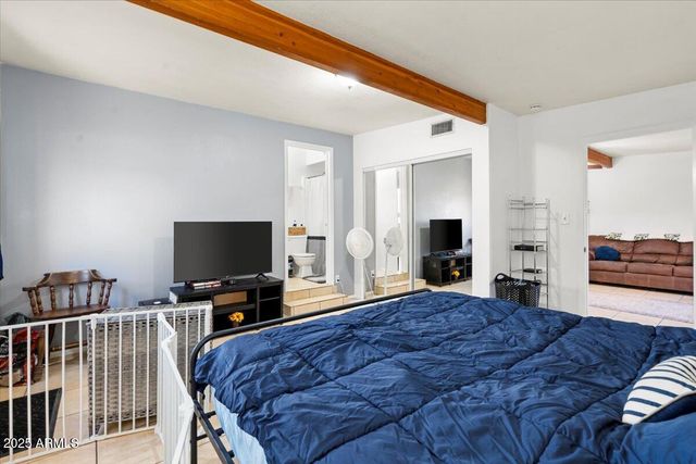 10519 W HEATHERBRAE Drive, Phoenix, AZ 85037