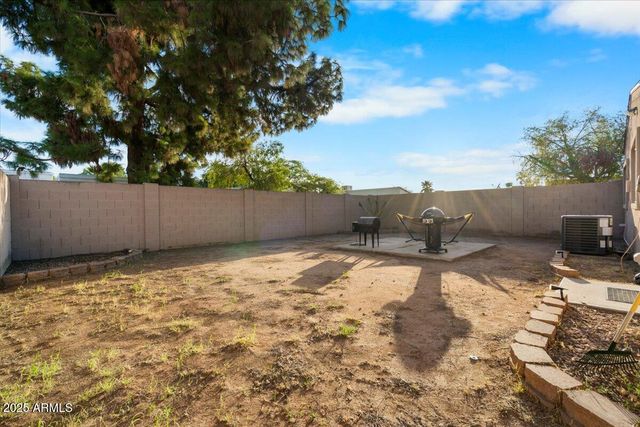 10519 W HEATHERBRAE Drive, Phoenix, AZ 85037