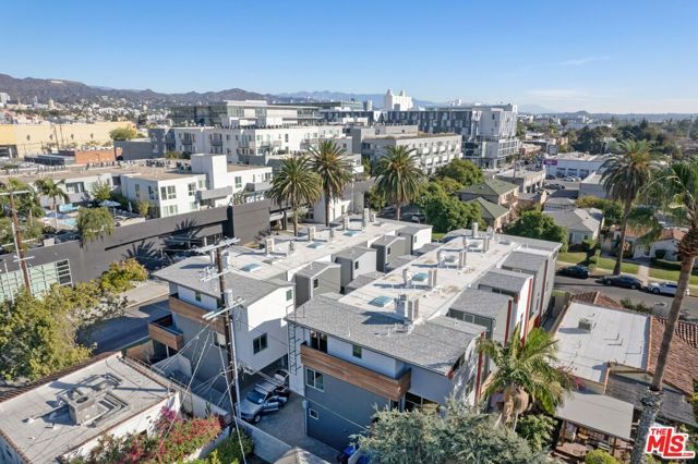 7150 Willoughby Avenue, Los Angeles, CA 90046