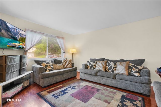 346 Thistle Drive, Bolingbrook, IL 60490