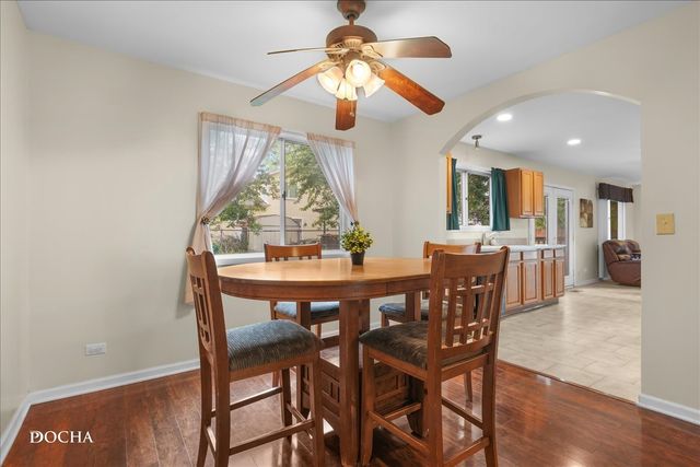 346 Thistle Drive, Bolingbrook, IL 60490