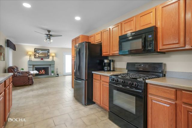346 Thistle Drive, Bolingbrook, IL 60490