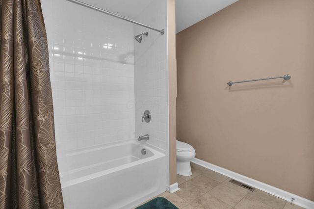 4249 Vista Walk Lane, Powell, OH 43065