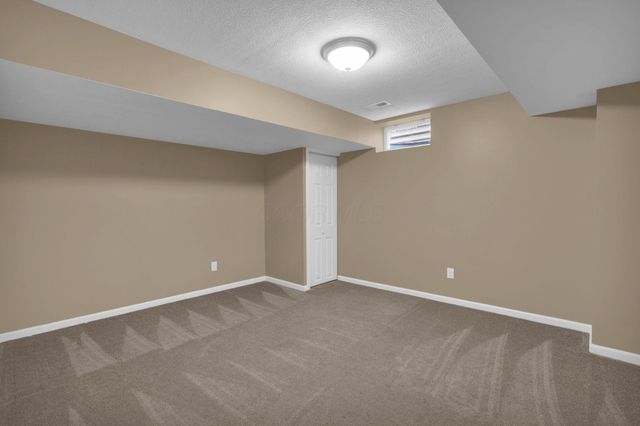 4249 Vista Walk Lane, Powell, OH 43065