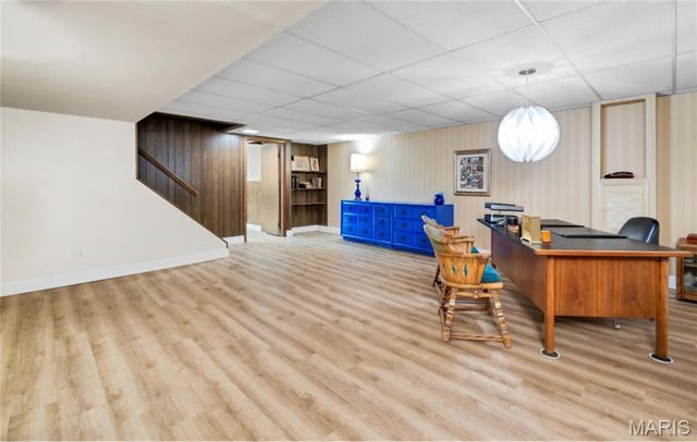 56 Meadowbrook Country Club Estate, Ballwin, MO 63011