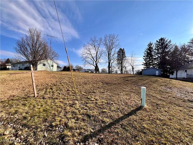 Maple Street W, North Canton, OH 44720