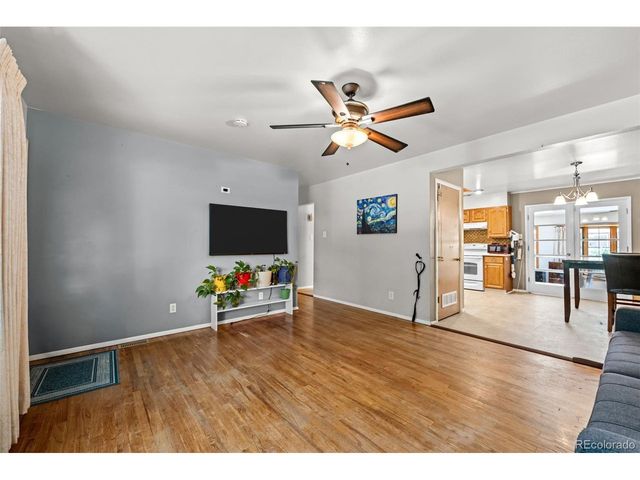 6421 Iris Ct, Arvada, CO 80004