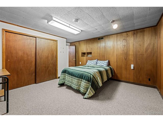 6421 Iris Ct, Arvada, CO 80004