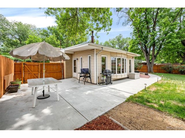 6421 Iris Ct, Arvada, CO 80004