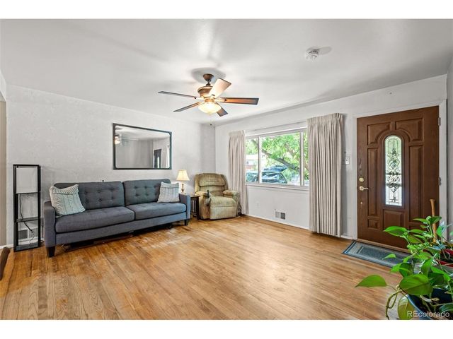 6421 Iris Ct, Arvada, CO 80004