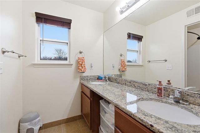 33555 Sand Piper Drive, Romulus, MI 48174