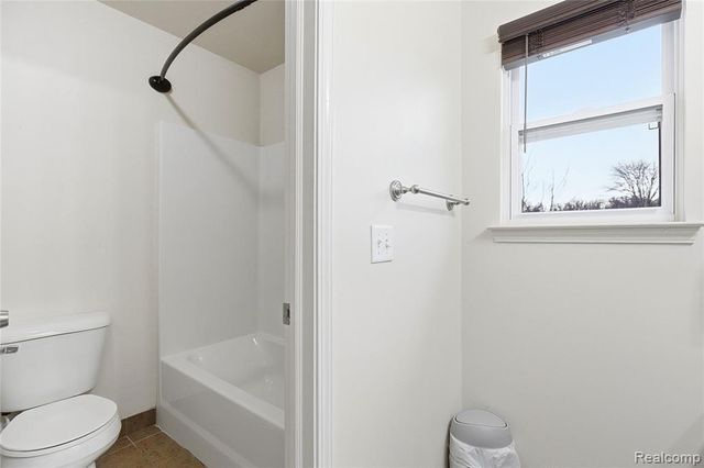 33555 Sand Piper Drive, Romulus, MI 48174