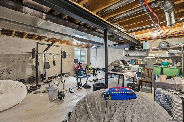 33555 Sand Piper Drive, Romulus, MI 48174