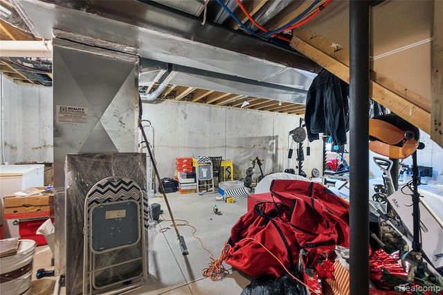 33555 Sand Piper Drive, Romulus, MI 48174