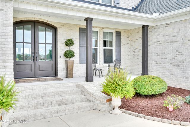 1357 Autumn Lakes Drive, Grimesland, NC 27837