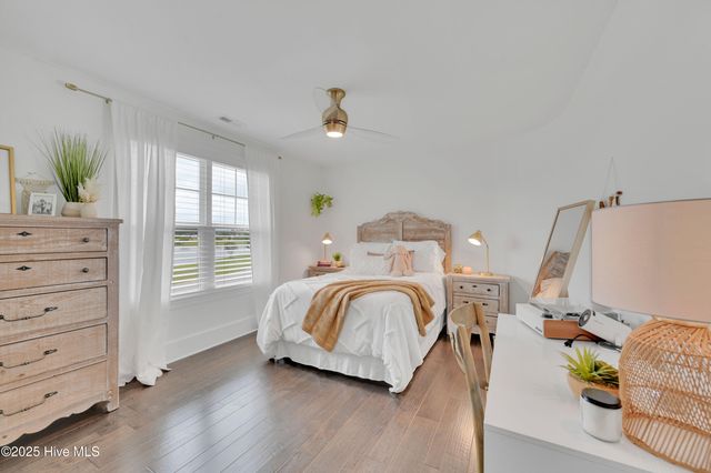 1357 Autumn Lakes Drive, Grimesland, NC 27837