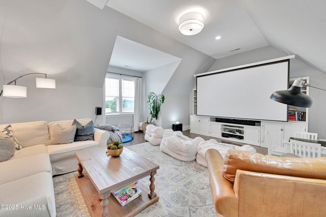 1357 Autumn Lakes Drive, Grimesland, NC 27837