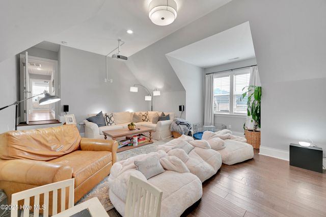 1357 Autumn Lakes Drive, Grimesland, NC 27837