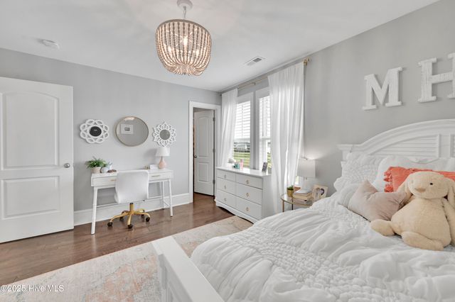 1357 Autumn Lakes Drive, Grimesland, NC 27837