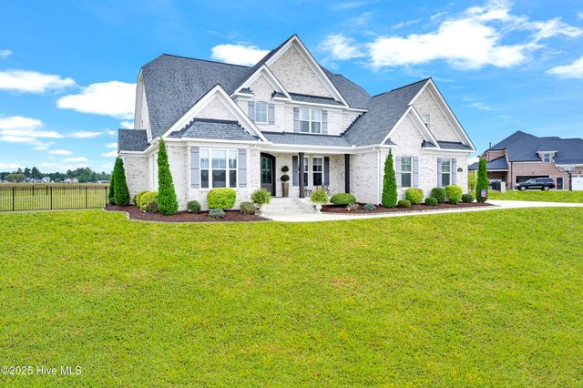 1357 Autumn Lakes Drive, Grimesland, NC 27837