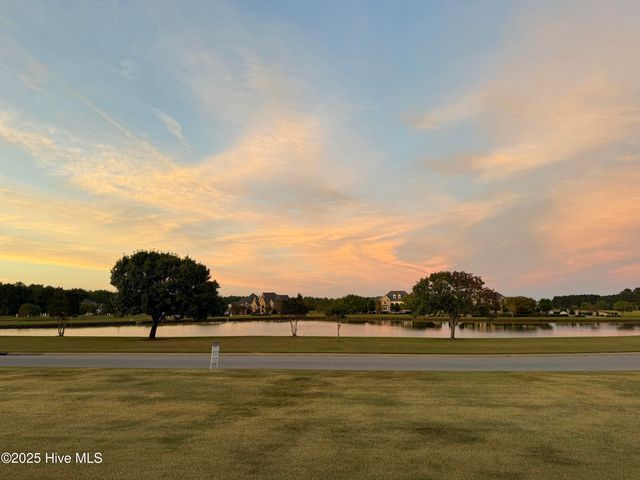 1357 Autumn Lakes Drive, Grimesland, NC 27837