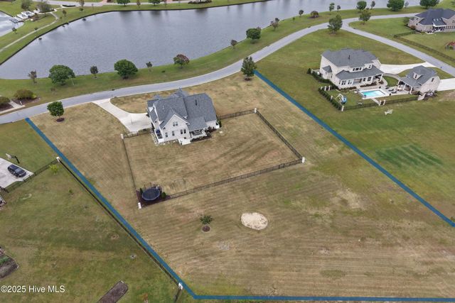 1357 Autumn Lakes Drive, Grimesland, NC 27837