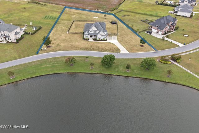 1357 Autumn Lakes Drive, Grimesland, NC 27837