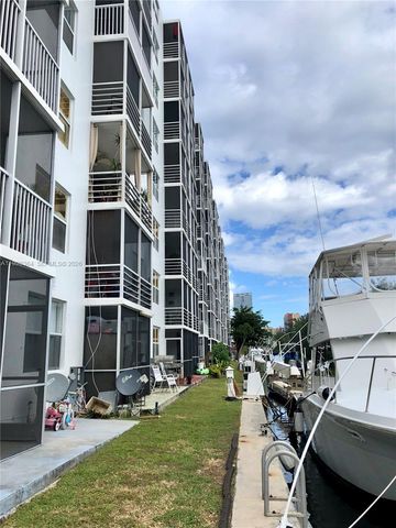 3660 NE 166th Street 812, North Miami Beach, FL 33160