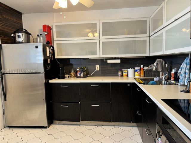 3660 NE 166th Street 812, North Miami Beach, FL 33160