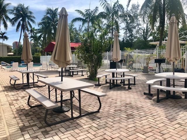 3660 NE 166th Street 812, North Miami Beach, FL 33160