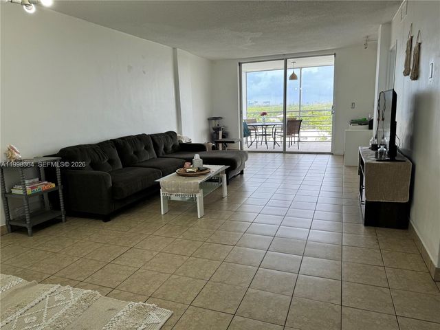 3660 NE 166th Street 812, North Miami Beach, FL 33160