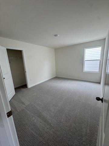181 Snowdrop Ave, La Vergne, TN 37086