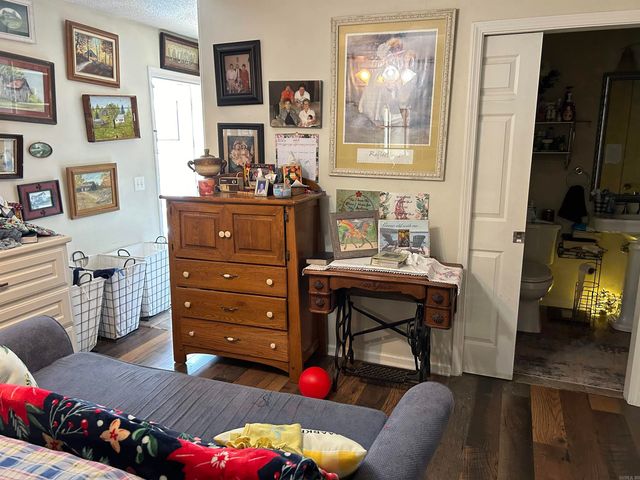 110 S Jeff Davis Avenue, Jacksonville, AR 72076