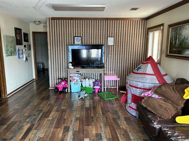 110 S Jeff Davis Avenue, Jacksonville, AR 72076