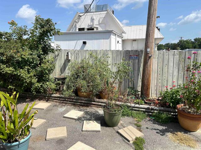 110 S Jeff Davis Avenue, Jacksonville, AR 72076