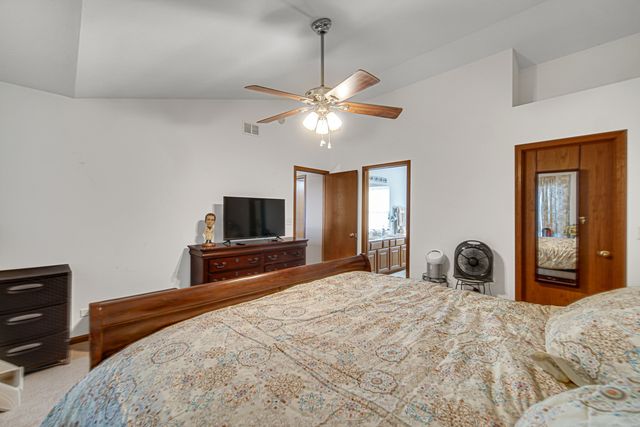 188 Breckenridge Court, Gilberts, IL 60136