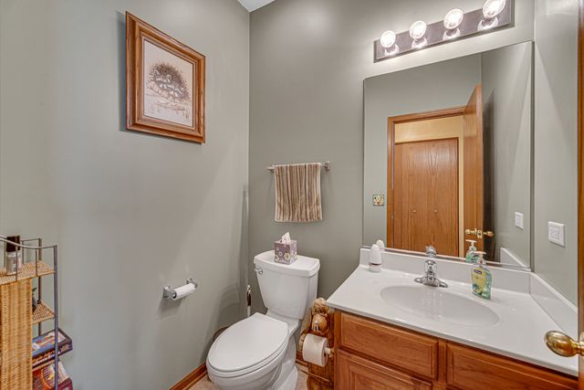 188 Breckenridge Court, Gilberts, IL 60136