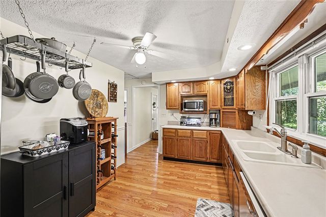 1261 Wallaby Drive, Beavercreek, OH 45432
