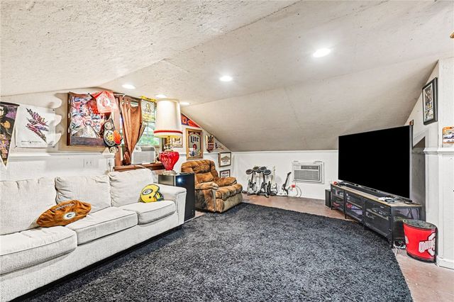 1261 Wallaby Drive, Beavercreek, OH 45432