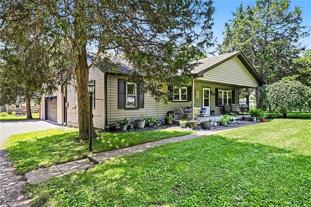 1261 Wallaby Drive, Beavercreek, OH 45432