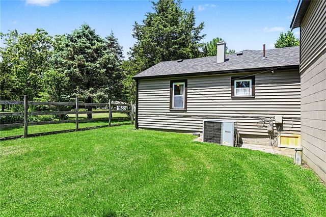 1261 Wallaby Drive, Beavercreek, OH 45432